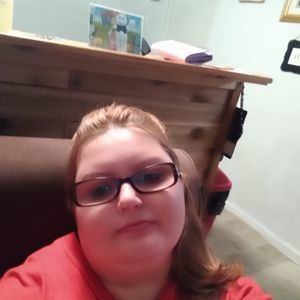 Meet your Posher, Alicia